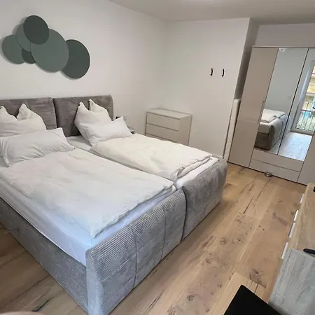 Am Teufelsloch Mit 2 Schlafzimmern Und 2 Schlafcouchen A 1,4m