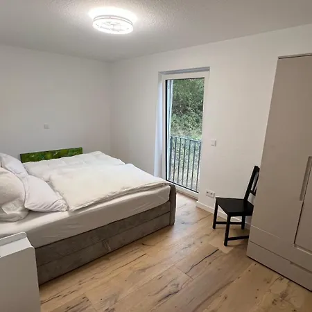 Am Teufelsloch Mit 2 Schlafzimmern Und 2 Schlafcouchen A 1,4m Altenahr