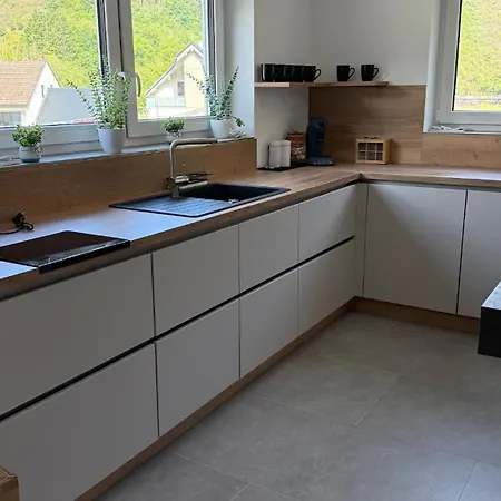Gemuetliche Am Teufelsloch Altenburg Fuer Bis Zu 6 Personen Altenahr